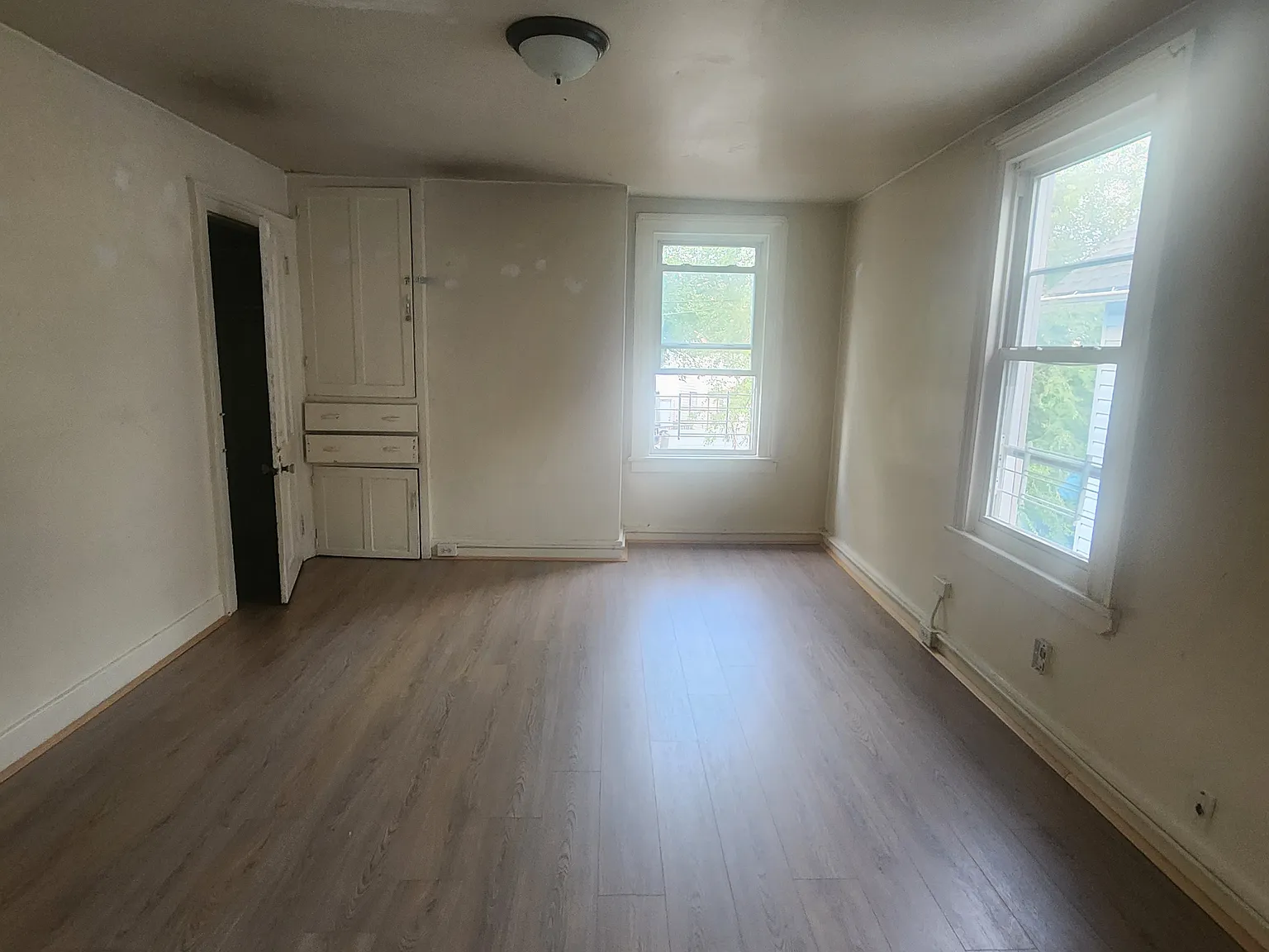 341 Townsend St — Photo 4