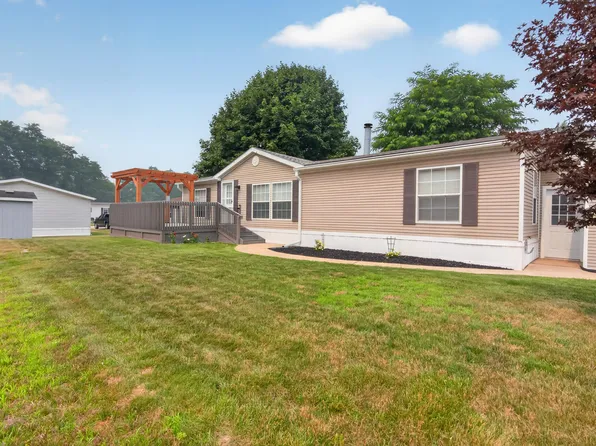 5688 Hawthorn St #109, Kalamazoo, MI 49009