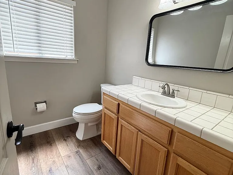 1019 Nanette Ln — Photo 12