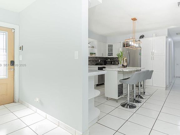 2nd image of 5640 Hayes St #5640