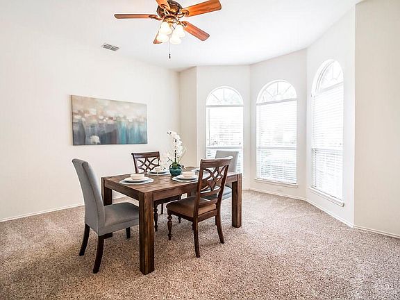 3rd image of 6214 New Forest Dr