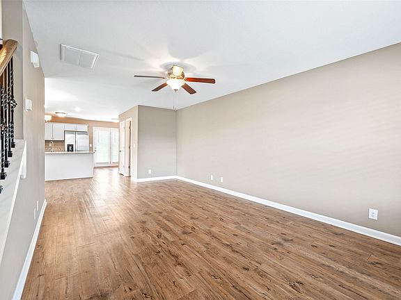5th image of 379 Sam Houston Cir