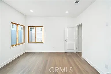 1350 E 8th St — Photo 7