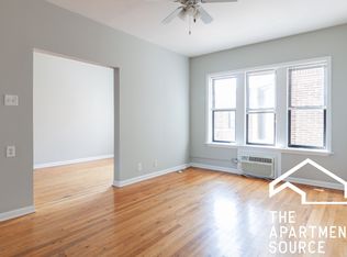 815 W Addison St #3S, Chicago, IL 60613