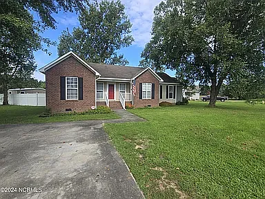 3 bed, 1420 sqft, $1,600 — Photo 2