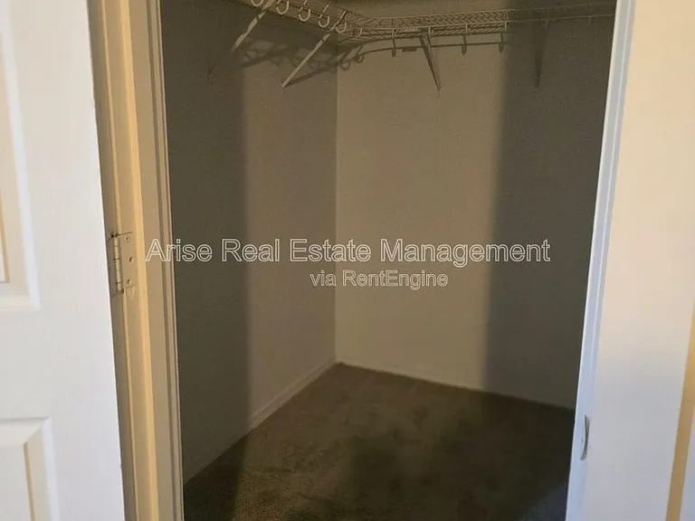 803 SE Kierra Pl — Photo 10