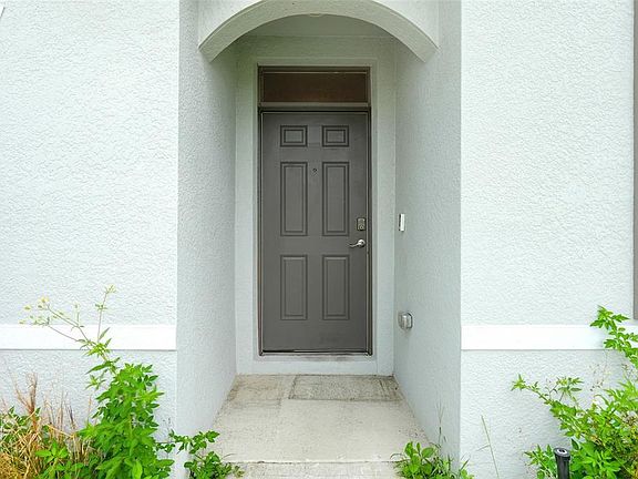 4th image of 658 COTULLA DRIVE