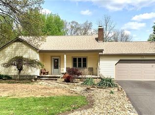 2139 Stiver St, Hubbard, OH 44425