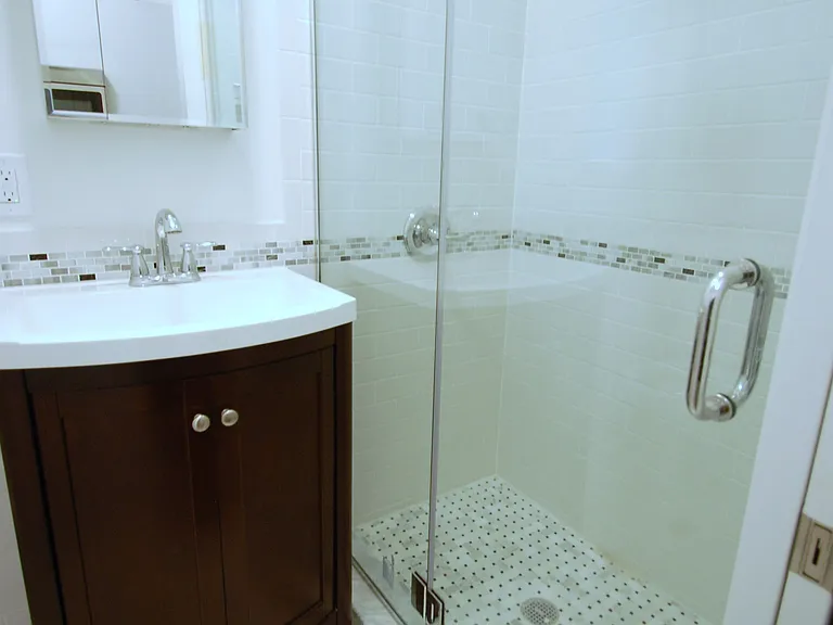 250 Broome St #1-A — Photo 4