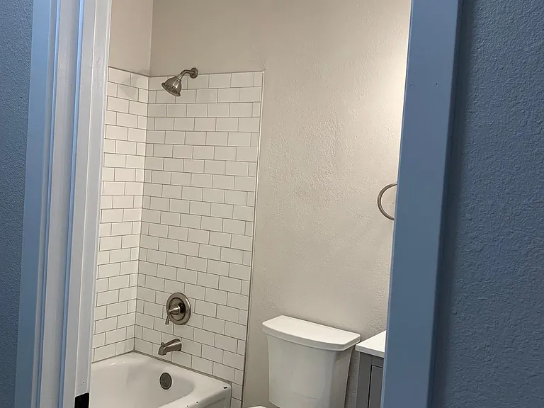 828 N Fee St — Photo 18