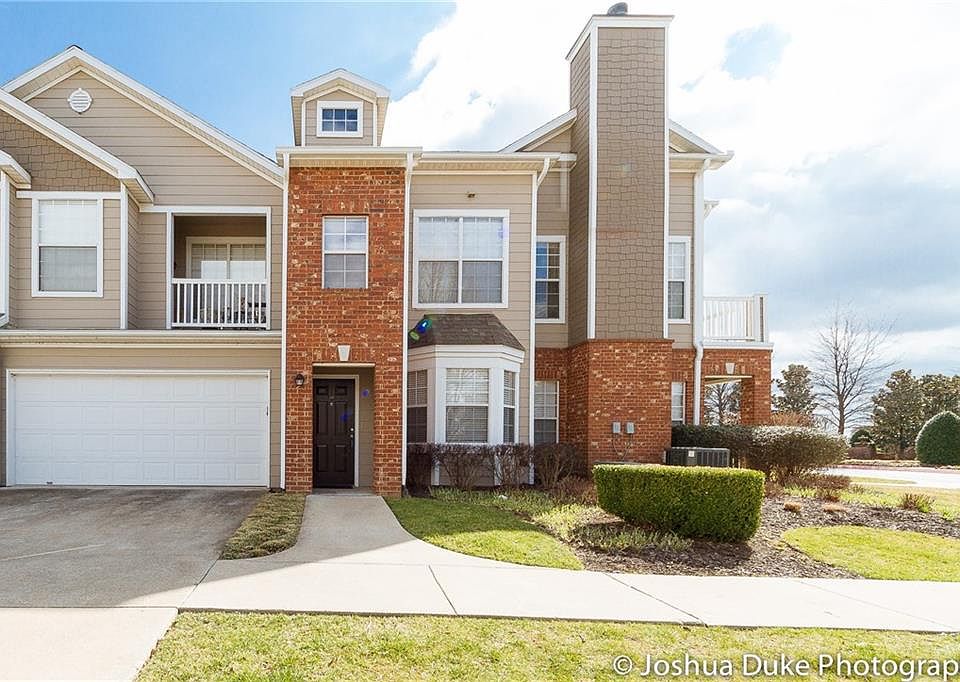 1st image of 4209 NE Meadow Creek Cir