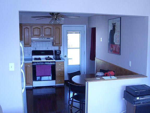 5th image of 107 Rosewood Dr