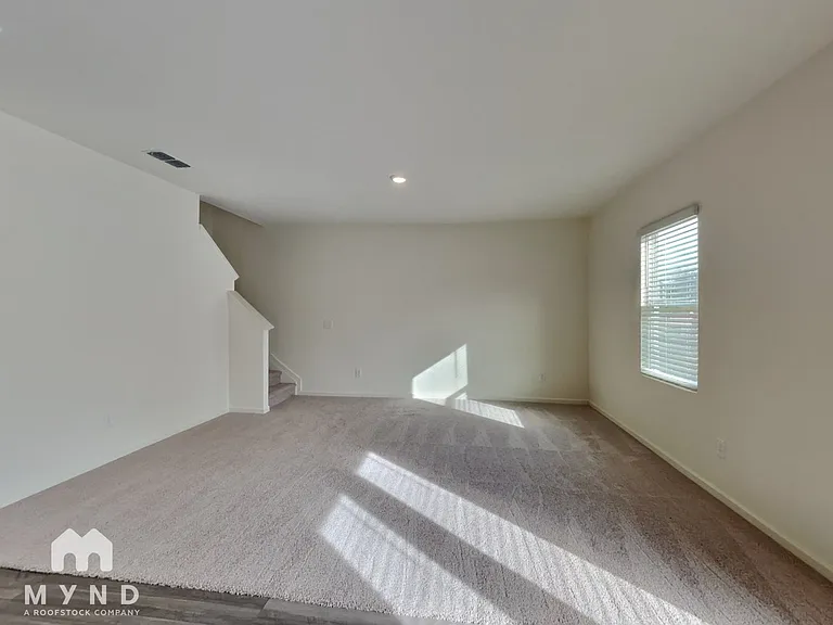 424 Cotton Tail Ln — Photo 4