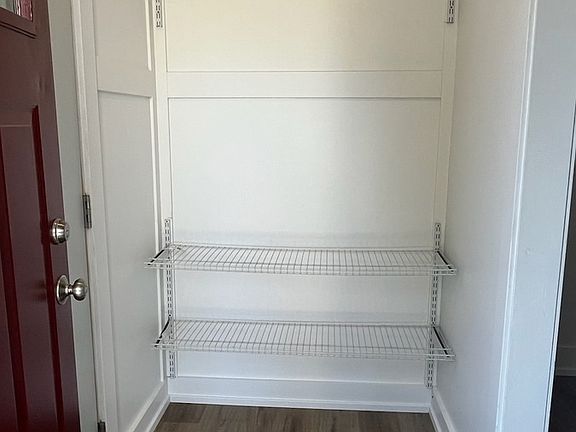2nd image of 3228 Babylon Rd
