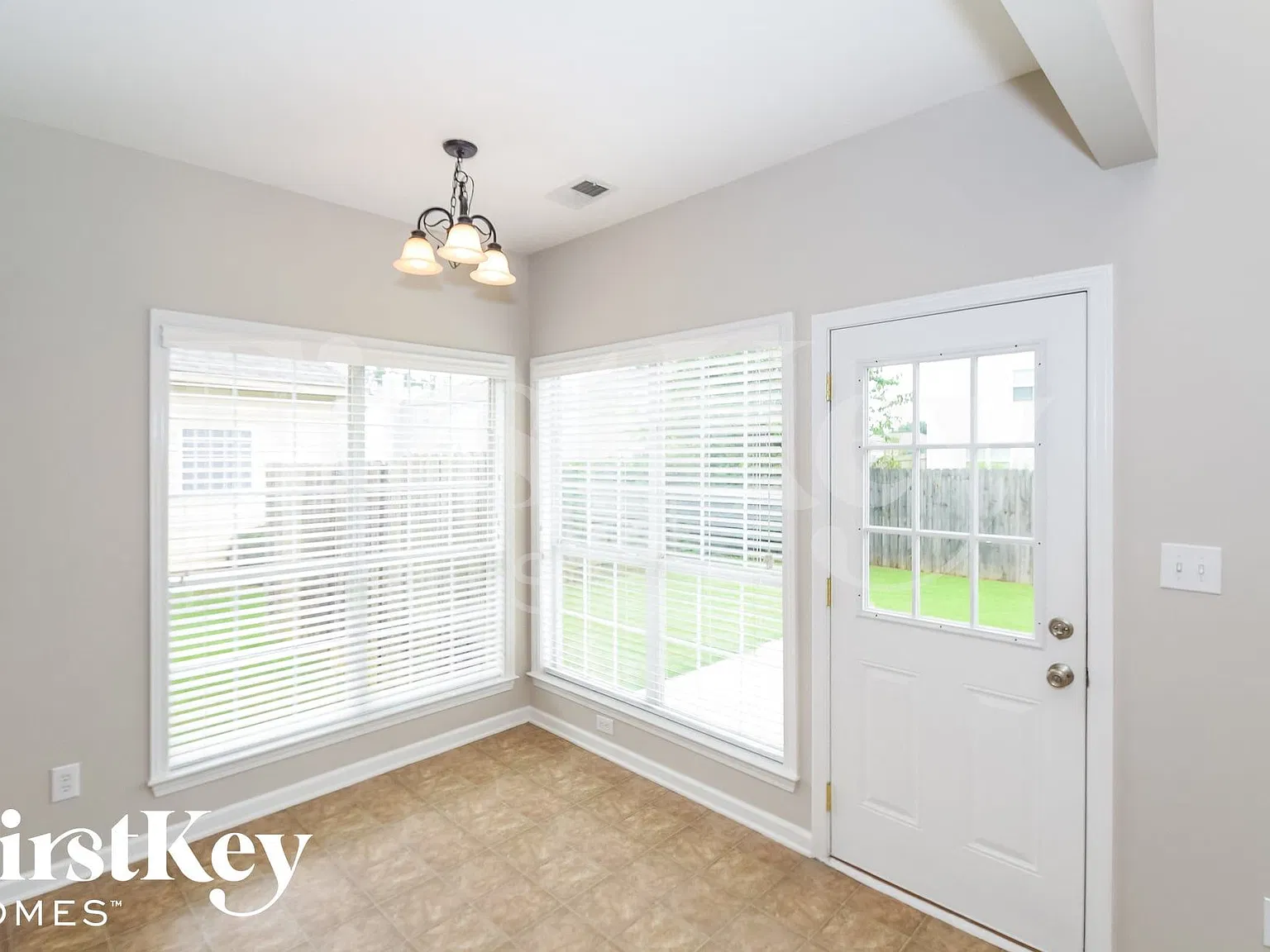 3 bed, 2.0 bath, 2004 sqft, $2,125 — Photo 4
