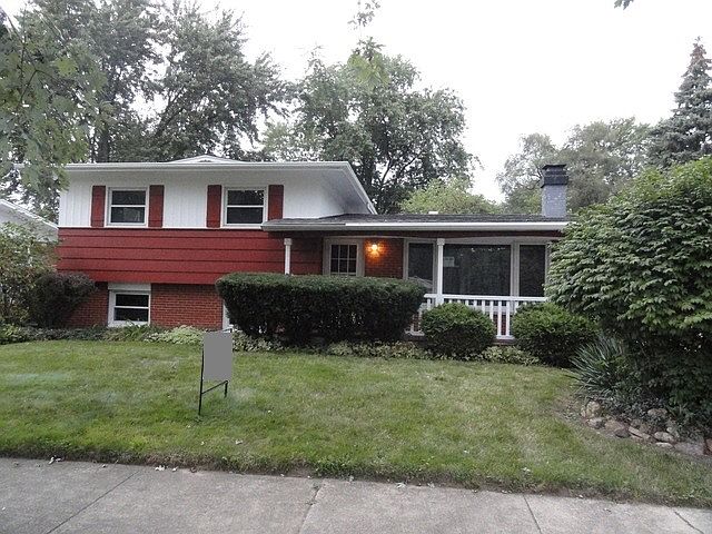 1st image of 827 W Rainbow Dr