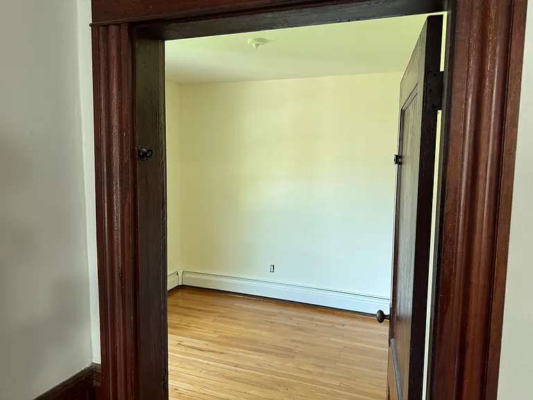 72-74 Hampshire St #1 — Photo 3