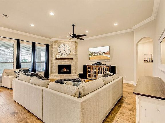 5th image of 5613 Cuero Dr