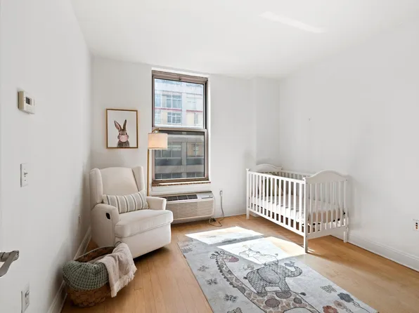 10 Regent Street image 15 of 31