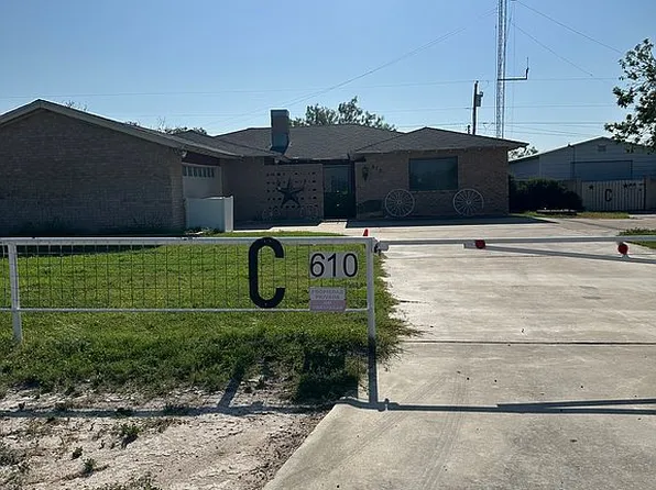 610 Clouse Dr, Del Rio, TX 78840