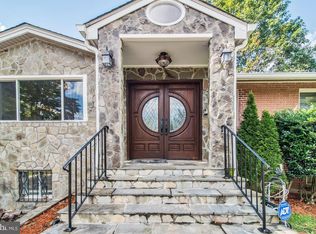 2466 Flint Hill Rd, Vienna, VA 22181