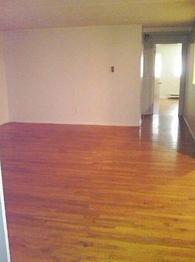 model unit living room