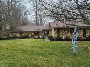 199 Trailwoods Dr, Dayton, OH 45415