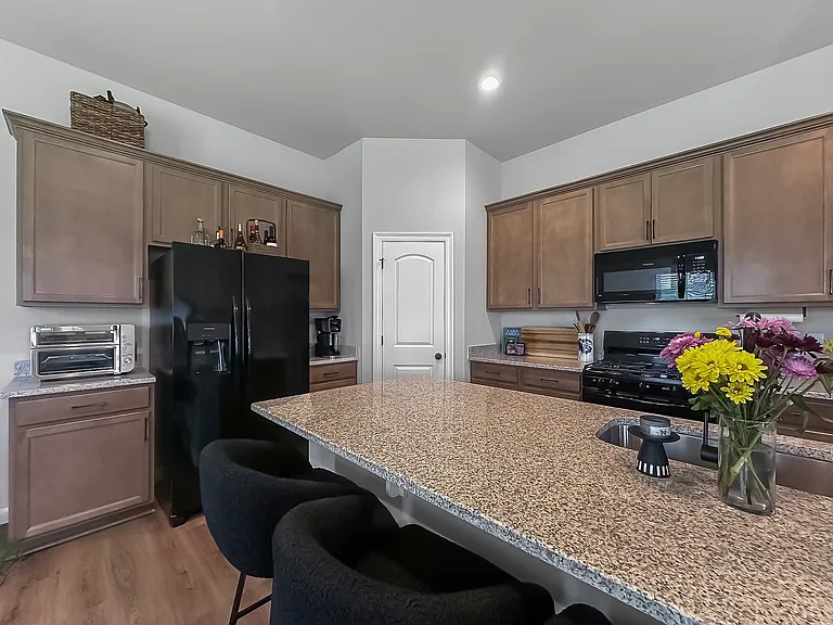125 Headland Dr — Photo 5