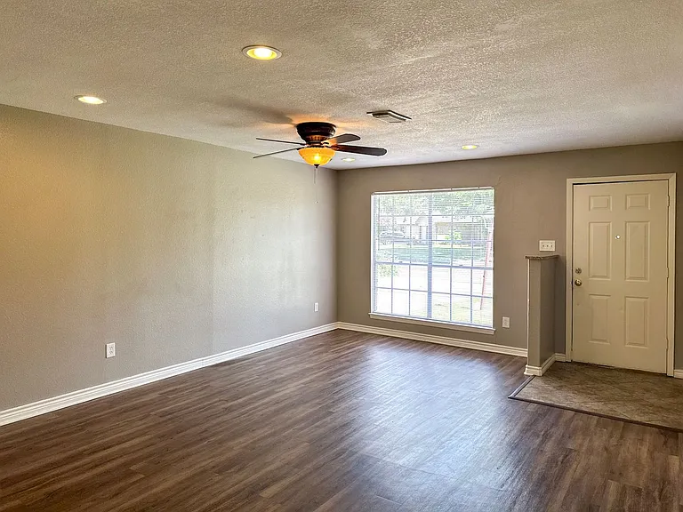 54192 Sun Valley St — Photo 9