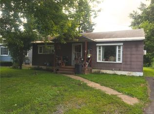 106 Hoover Dr, Syracuse, NY 13205