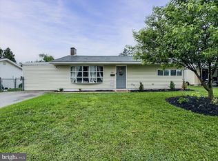 1416 Dartmouth Rd, York, PA 17404