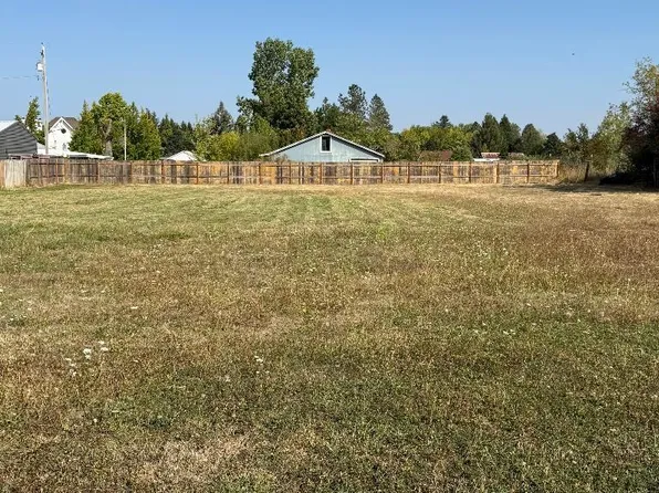 3 Orchard St, Monroe, OR 97456