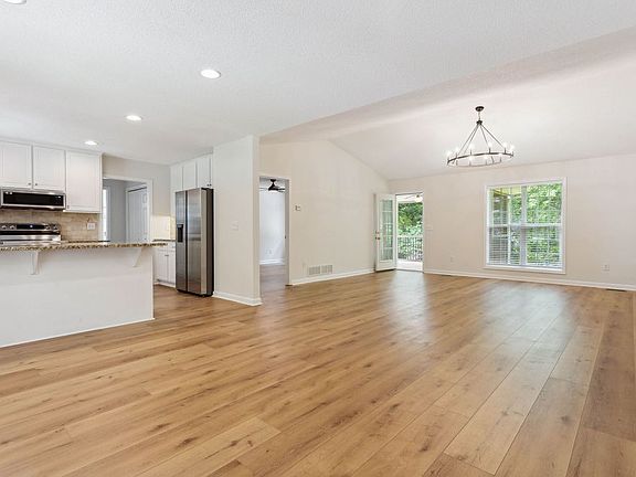 2nd image of 9040 Ponderosa Trl