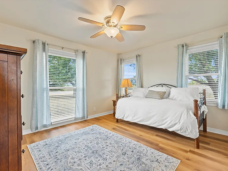 2 Bedroom