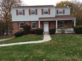 9069 Pine Heights Pl, Pittsburgh, PA