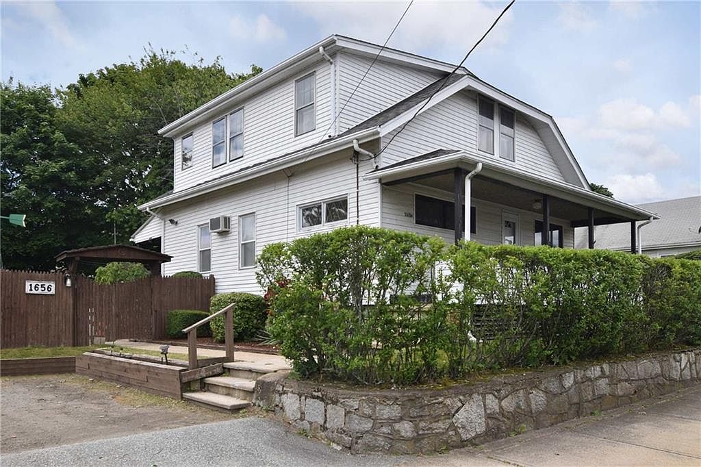 1656 Plainfield Pike, Cranston, RI 02920 Zillow