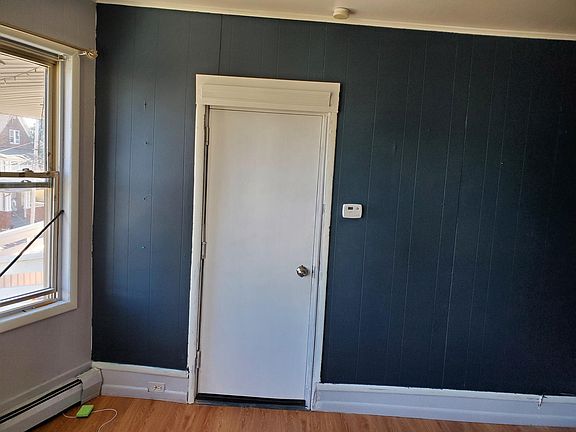3rd image of 88-90 Waldorf Ave #3