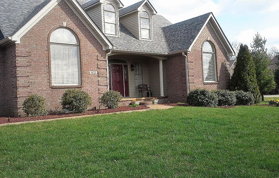 1025 Meadow Ridge Dr.