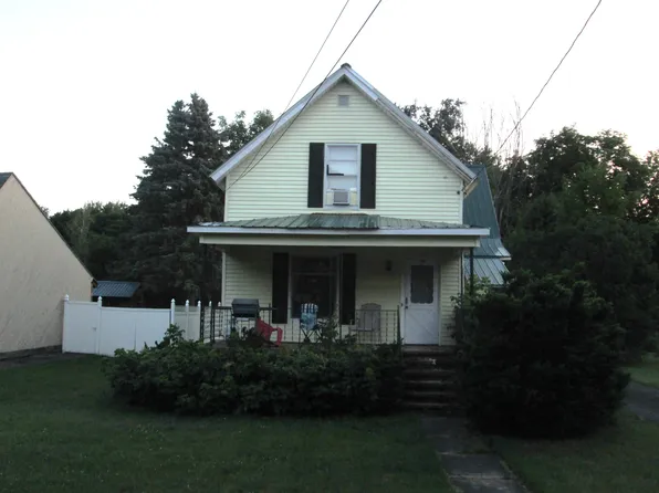 28 Chestnut St, Potsdam, NY 13676