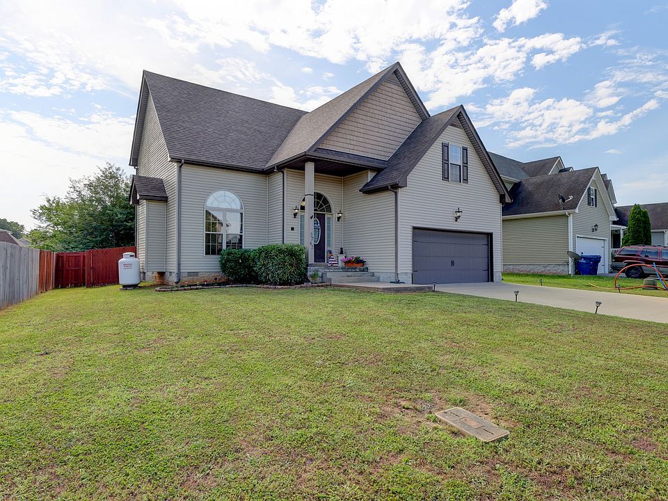 1st image of 3747 Fox Hole Dr