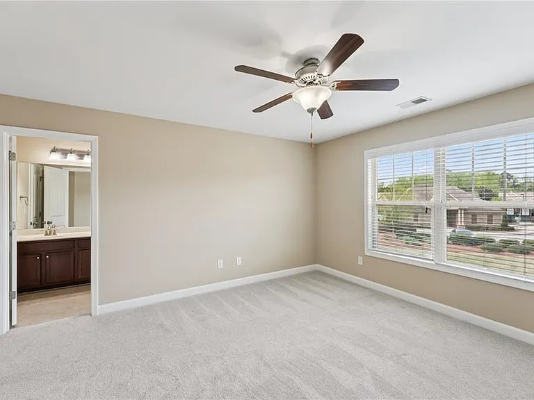 6370 Shiloh Woods Dr — Photo 46