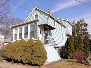 17 Park Ave, Hawthorne, NJ 07506