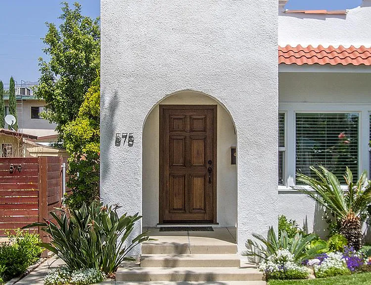 Private Front Porch