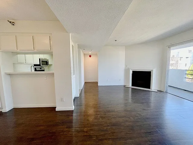 Midvale Towers — Photo 224