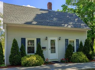 38 Valley St, Wakefield, MA 01880