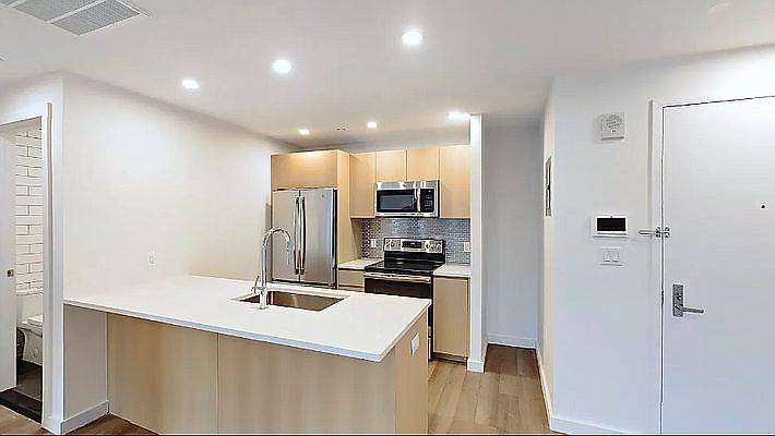 1st image of 814 Amsterdam Ave APT 6K
