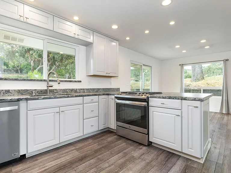 10065 Old Morro Rd E — Photo 8
