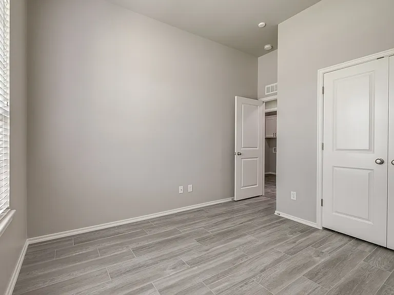 18705 Vivo Dr — Photo 45