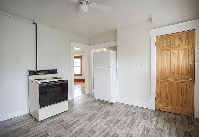 25-27 Virginia St #27 — Photo 7