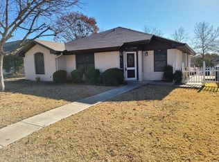 209 Oak Hill Dr, Kerrville, TX 78028